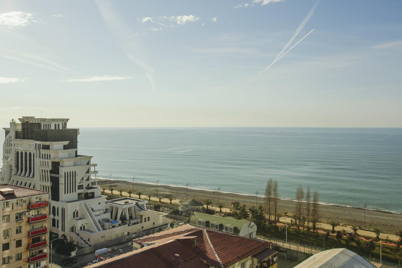 Viva Blue Batumi Aparthotel Luaran gambar