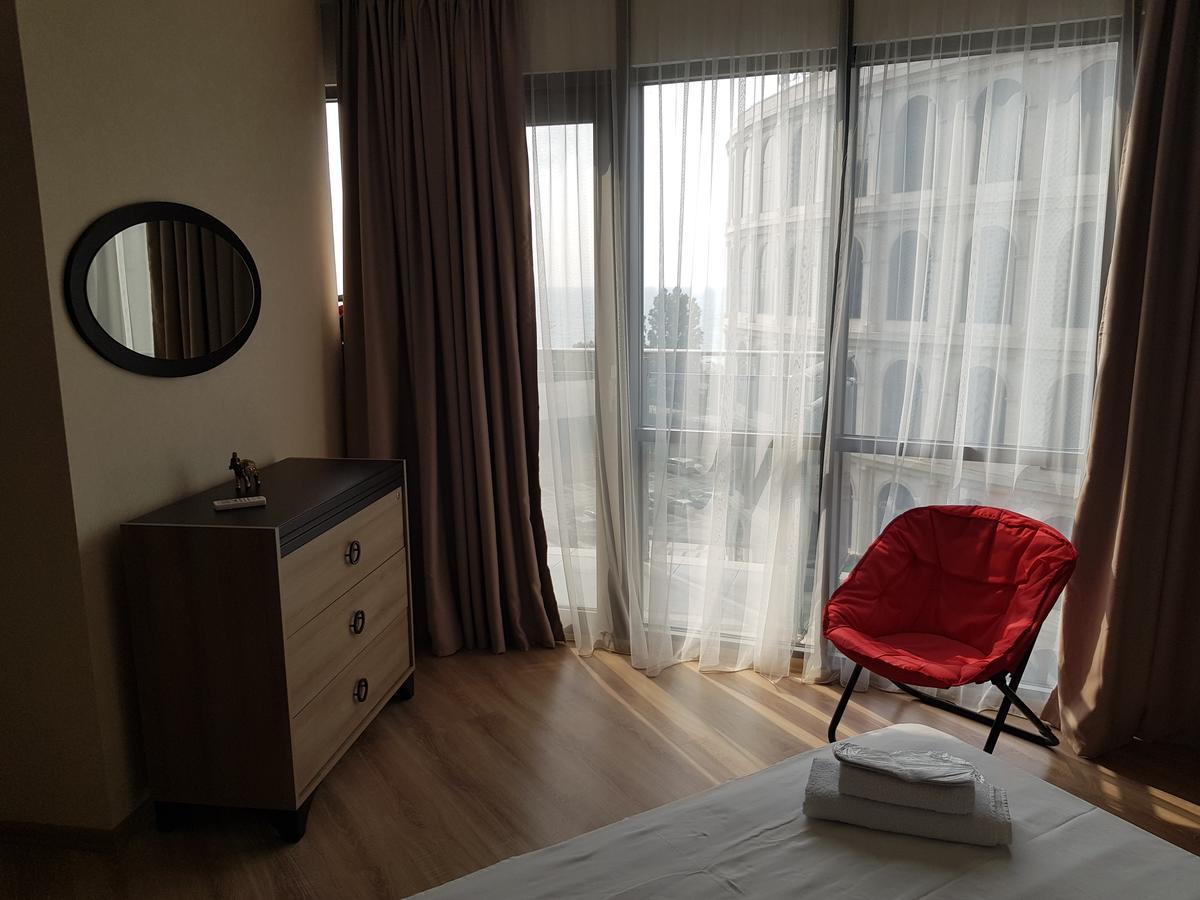 Viva Blue Batumi Aparthotel Luaran gambar