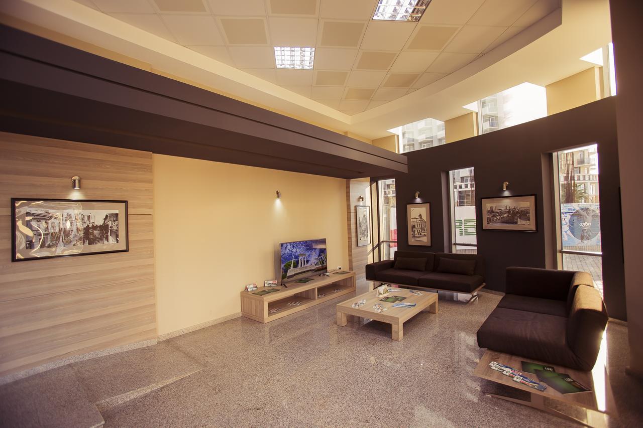 Viva Blue Batumi Aparthotel Luaran gambar